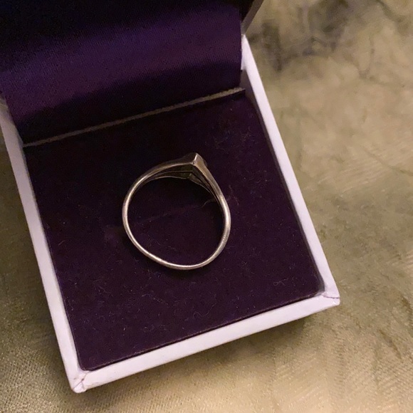 Silver ring - Picture 5 of 14